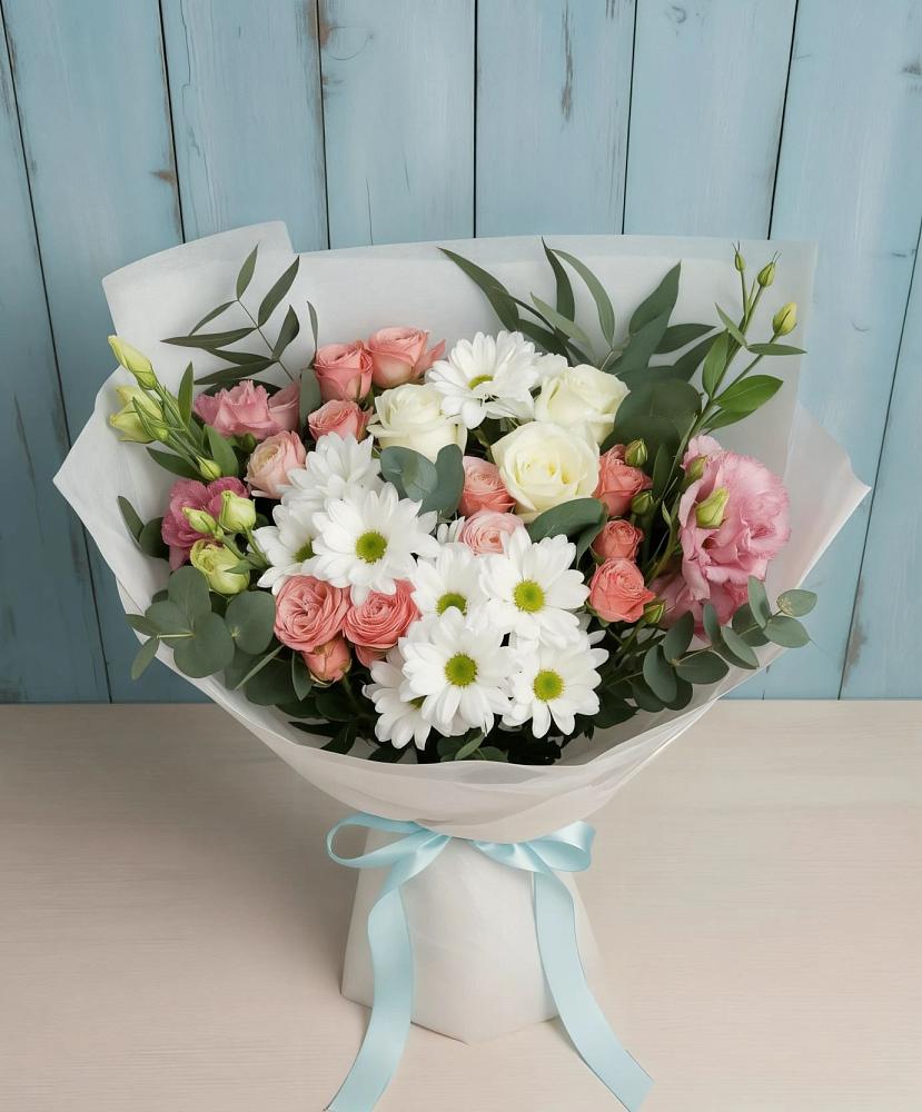 Букет цветов из: Розы, Лизиантусы и Хризантемы в Поселок дачного хозяйства Жуковка
