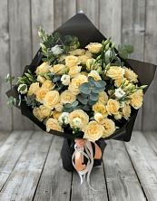 Букет цветов из:  Розы и Лизиантусы в Поселок дачного хозяйства Жуковка