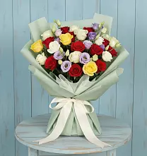 Букет цветов из:  Розы в Поселок дачного хозяйства Жуковка