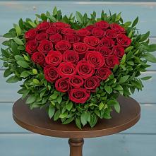 Цветочная композиция из Розы в виде сердца #REPLACE_PRED# Поселок дачного хозяйства Жуковка