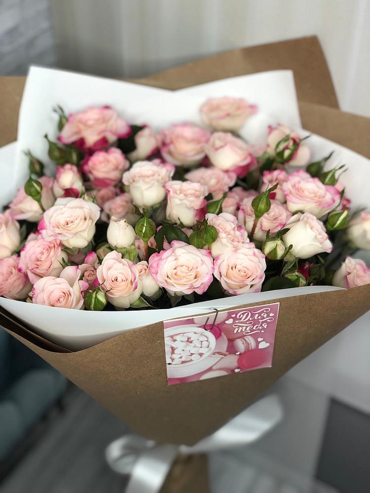 Букет цветов из: Розы в Поселок дачного хозяйства Жуковка