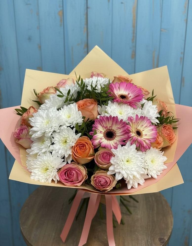 Букет цветов из: Розы, Герберы и Хризантемы в Поселок дачного хозяйства Жуковка