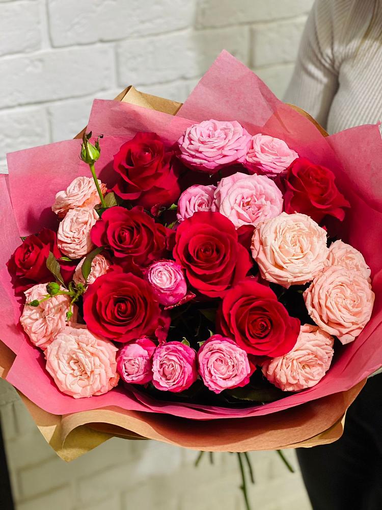 Букет цветов из: Розы в Поселок дачного хозяйства Жуковка