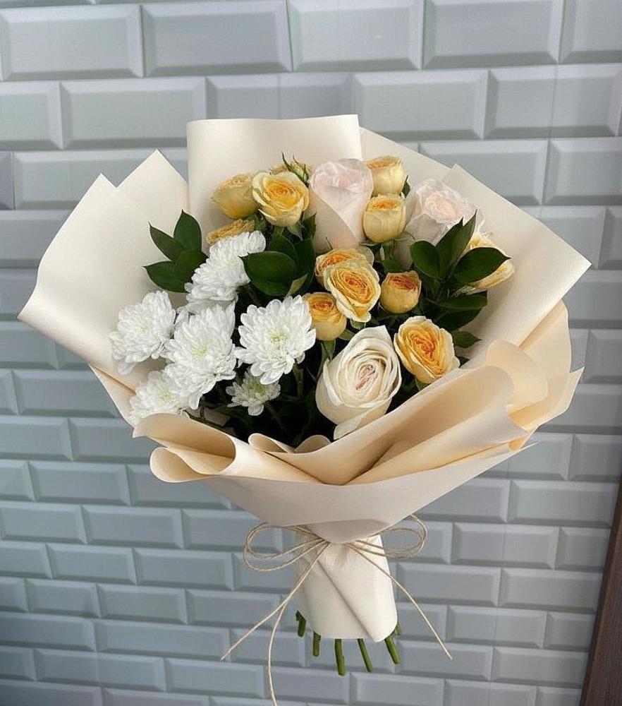 Букет цветов из: Розы и Хризантемы в Поселок дачного хозяйства Жуковка