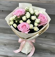 Букет цветов из:  Розы в Поселок дачного хозяйства Жуковка