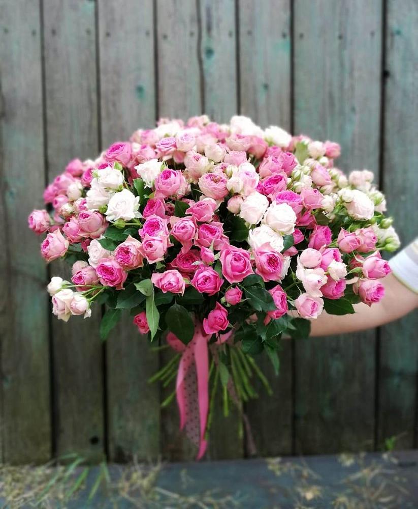 Букет Розовые кустовые розы Натали и Лав Лидия в Поселок дачного хозяйства Жуковка