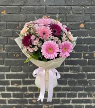 Букет цветов из:  Герберы и Хризантемы в Поселок дачного хозяйства Жуковка