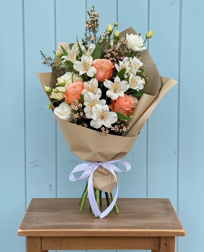 Букет цветов из: Альстромерии, Лизиантусы, Розы и Хризантемы в Поселок дачного хозяйства Жуковка