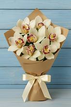 Букет цветов из:  Орхидеи и Розы в Поселок дачного хозяйства Жуковка